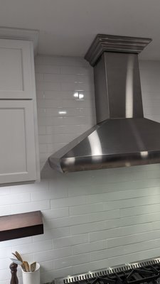 Range Hood Install - A customer was getting their kitchen remodel and contacted me to have a range hood installed. I was able to come out and install it for them really bringing their kitchen together and making it look like something out of a magazine. They were very happy with the pristine install. Range Hood Install - A customer was getting their kitchen remodel and contacted me to have a range hood installed. I was able to come out and install it for them really bringing their kitchen together and making it look like something out of a magazine. They were very happy with the pristine install.