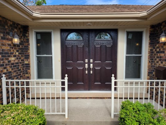Entry Doors of Today! - Modern day entry doors are essential these days when it comes to maintaining your home. Houses with original doors that are over 20 years old are due for an improvement. Check out these modern day doors we have installed in your neighborhood. Our fiberglass and steel doors are insulated, and constructed of best materials and processes on the market, leaving wood doors behind. With high definition wood grain technology we can offer you all types of species from oak, fir, alder, mahogany, cherry and more. Call us today to get a FREE in-home estimate for your door needs at 630-873-5403!