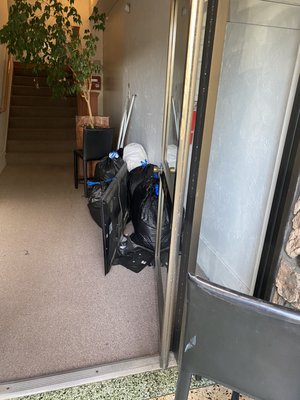 Furniture removal - This removal of furniture was done in San Francisco. They just needed the furniture to be hauled away. Furniture removal - This removal of furniture was done in San Francisco. They just needed the furniture to be hauled away.