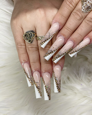 Nails Services - Pamper yourself and feel confident about the appearance of your nails at Aria Nail Bar. Nails Services - Pamper yourself and feel confident about the appearance of your nails at Aria Nail Bar.