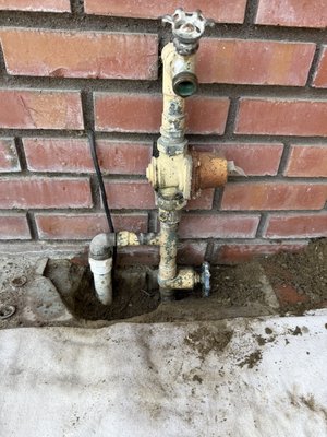 House water riser rebuild - Replaced house water shut off valve, pressure regulator valve, hose bib and installed separate shut off valve for irrigation. House water riser rebuild - Replaced house water shut off valve, pressure regulator valve, hose bib and installed separate shut off valve for irrigation.