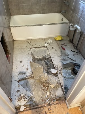 Bathroom remodel - Bathroom remodeling, before and after.