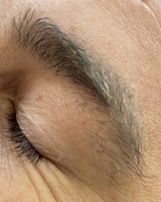 Men Brow Waxing & Shaping - Men’s Brow Shaping & Waxing Men Brow Waxing & Shaping - Men’s Brow Shaping & Waxing