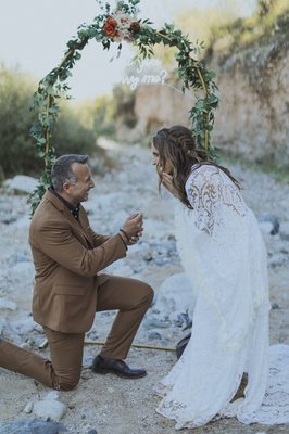 Boho Engagement Session - This romantic Boho Engagement Session was the perfect mix of sugar and spice! Boho Engagement Session - This romantic Boho Engagement Session was the perfect mix of sugar and spice!
