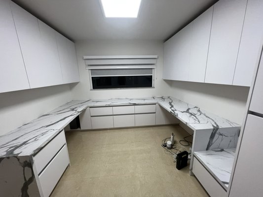 Custom Office in Hialeah Gardens - This was an office project in Hialeah Gardens for an especial costumer. Custom Office in Hialeah Gardens - This was an office project in Hialeah Gardens for an especial costumer.