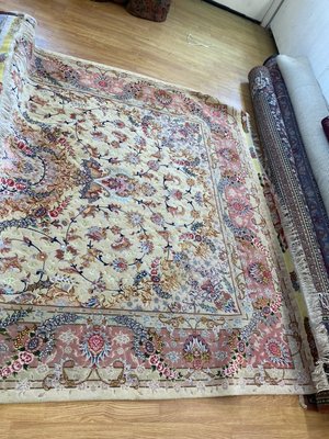 Los altos - We cleaned Customers hard stains from rugs and repair them nicely and they area like new again. Los altos - We cleaned Customers hard stains from rugs and repair them nicely and they area like new again.
