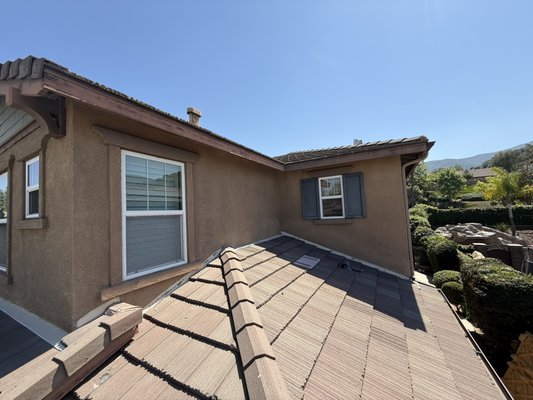 5" K Style Seamless Rain Gutter Installation - Corona, Ca - The homeowner wanted to prevent heavy rainwater from pouring onto the first-story garage roof. We installed a custom 5”seamless rain gutter system to capture and redirect the water, improving drainage and helping reduce the risk of future leaks. Clean installation and another satisfied customer!