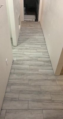 Tile & Vinyl Flooring - We specialize in Tile, Vinyl, Snap Together Flooring. Call Today for a Free Estimate!