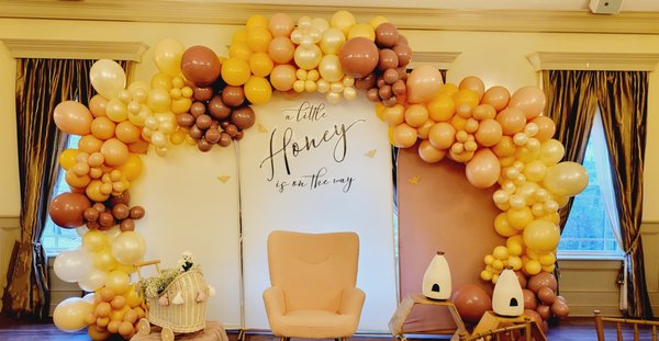 Baby Shower Honey bee theme - We are making Honey Bee Baby shower 20 ft balloons garland with Pastel colors Baby Shower Honey bee theme - We are making Honey Bee Baby shower 20 ft balloons garland with Pastel colors