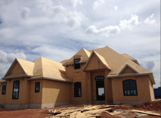 Residential Projects - Beyond Roofing offers only top quality Industry-standard material from companies such as: GAF, Certainteed, Atlas, Tamko, Owens Corning, Malarkey, BP, and Mulehide.  We allow our customers to pick the color of their choice and never force a color or brand. All of our products come with a Limited Lifetime Warranty and an additional 5 yr no hassle labor warranty with us. If you are a customer that wants a hand nailed roof we can get you taken care of, our crews can do both based on request.