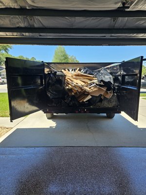 dropped off trailer - trailer dropped off for customer to load