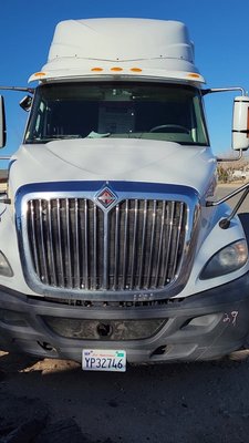 2013 international semi truck - 2013 International  prostra. Up dated with new Kenwood radio, 6.5 front door kicker sp, 32" TV,  small microwave , 3.5 cubi ft fridge  and to power everything up a 2000 watt power inverter.