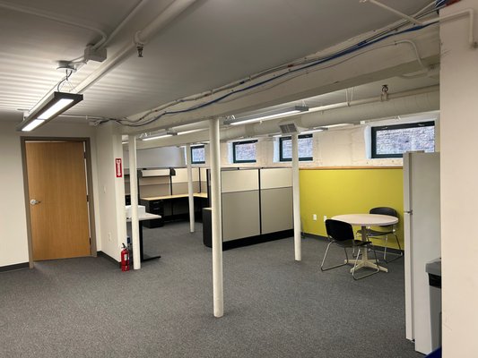 New Geek Offices Suite 3 - New Geek Offices Suite 3 with 6 x 6 workstations, 8 x 10 offices and kitchenette with offices starting at $735/month and workstations from $425/month. Kitchenette, free wifi, coffee, printing/copying.  Contact info@geekoffices.com for more information.