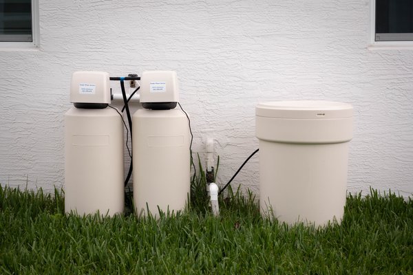 Whole Home Water Purification System - Whole Hole water filtration system featuring Catalytic Activated Carbon Filter and Water Softener Whole Home Water Purification System - Whole Hole water filtration system featuring Catalytic Activated Carbon Filter and Water Softener