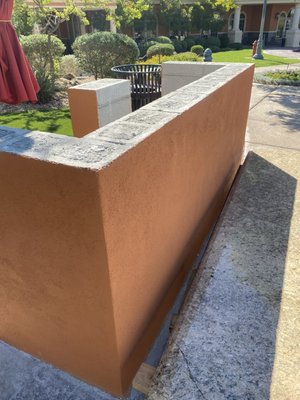 Outdoor grill with stucco - This outdoor kitchen was created with custom colors and stucco to add texture! Outdoor grill with stucco - This outdoor kitchen was created with custom colors and stucco to add texture!