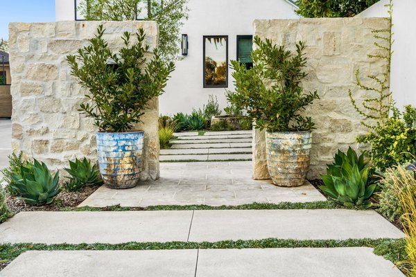 Decorative Exterior Paving - West Hills Masonry’s Decorative Paving Gallery, here you will find the different Installation we have perform. Decorative Exterior Paving - West Hills Masonry’s Decorative Paving Gallery, here you will find the different Installation we have perform.
