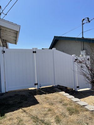 Commercial Gates & Fences - Supreme Fence offers a complete line of commercial and industrial perimeter systems to suit your individual needs. Whether access control is a matter of critical importance or of simple convenience, we have a commercial gate system for you — no matter your industry. Commercial Gates & Fences - Supreme Fence offers a complete line of commercial and industrial perimeter systems to suit your individual needs. Whether access control is a matter of critical importance or of simple convenience, we have a commercial gate system for you — no matter your industry.