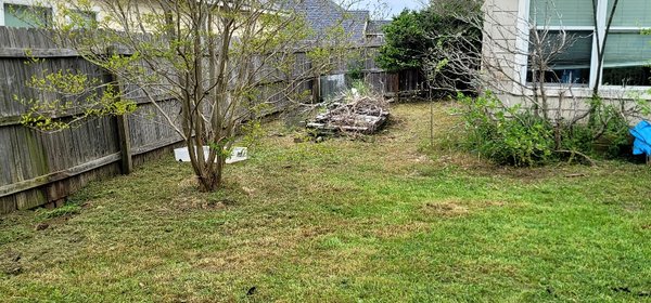 Bobby Manley - This was my very first job in the lawn cutting industry. The small to medium size job was challenging. It had not been cut in good while, but we got it done. Very good learning experience. Thank you, Mr. Manley. Bobby Manley - This was my very first job in the lawn cutting industry. The small to medium size job was challenging. It had not been cut in good while, but we got it done. Very good learning experience. Thank you, Mr. Manley.