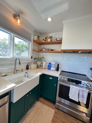 Deep Cleaning at Honolulu - Attention to detail is our specialty. Let us bring that perfection to your home!