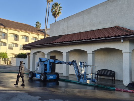 Large Roof Cleaning - When a 40 year old roof needed a refresh we got right to work. Large Roof Cleaning - When a 40 year old roof needed a refresh we got right to work.