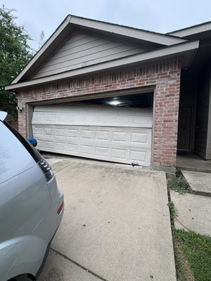 24/7 Emergency Response - After a storm our customer in Fort Worth, Texas needed a new garage door quickly. Our technicians came out and were able to install a new garage door the same day.
Our expert technicians are ready to respond to your garage door emergencies 24/7. Whether your door is stuck, broken, or won’t close, we’ll arrive quickly and get you back on track no waiting, no worries. Call anytime for immediate, reliable service! 24/7 Emergency Response - After a storm our customer in Fort Worth, Texas needed a new garage door quickly. Our technicians came out and were able to install a new garage door the same day.
Our expert technicians are ready to respond to your garage door emergencies 24/7. Whether your door is stuck, broken, or won’t close, we’ll arrive quickly and get you back on track no waiting, no worries. Call anytime for immediate, reliable service!