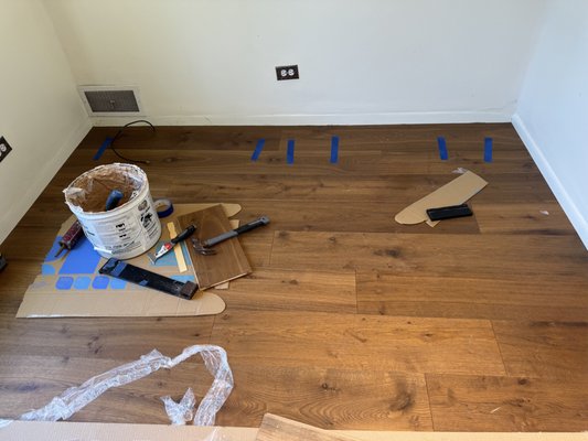 Hardwood Floor Installation - Looking for hardwood flooring installation in Santa Fe, NM? The Carpet Man specializes in engineered hardwood floors built to last for decades. Our team handles everything from material selection to final installation — with precision and professionalism every step of the way. Engineered hardwood is an ideal choice for New Mexico's dry climate, offering the timeless look of real wood with added stability and durability.
📍 1270 Calle De Comercio Ste 2, Santa Fe, NM 87507
📞 (505) 780-8472 | 🌐 www.thecarpetmancompany.com
Call today for your free in-home estimate! Hardwood Floor Installation - Looking for hardwood flooring installation in Santa Fe, NM? The Carpet Man specializes in engineered hardwood floors built to last for decades. Our team handles everything from material selection to final installation — with precision and professionalism every step of the way. Engineered hardwood is an ideal choice for New Mexico's dry climate, offering the timeless look of real wood with added stability and durability.
📍 1270 Calle De Comercio Ste 2, Santa Fe, NM 87507
📞 (505) 780-8472 | 🌐 www.thecarpetmancompany.com
Call today for your free in-home estimate!