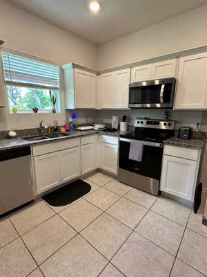House Cleaning in orlando - There is nothing like the feeling of walking into a spotless space. Our team just finished this deep clean, ensuring every corner meets the Angela’s Cleaning Company standard. Whether it’s your home or your office, we bring the magic so you can enjoy the shine.