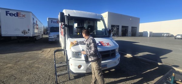 windshield replacement - FREE MOBILE SERVICE COVERAGE SACRAMENTO AND SURROUNDING AREAS CALL TODAY FOR FREE QUOTE LOWEST COST