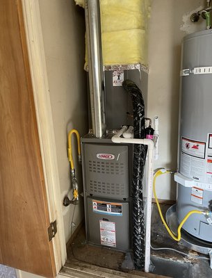 New Lennox system installed in Mountain House California - We originally took out an old trane Furnace and installed this new Lennox system. Customer was impressed because it was so quiet.