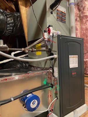 System change out - System change-out for one of our customers. We replaced the indoor and outdoor equipment. We also installed an air purifier that helps against COVID-19 and other bacterial particles in the air. This new system is quiet, more efficient, and lasts longer. System change out - System change-out for one of our customers. We replaced the indoor and outdoor equipment. We also installed an air purifier that helps against COVID-19 and other bacterial particles in the air. This new system is quiet, more efficient, and lasts longer.
