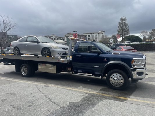 Towing/Roadside Assistance - Light Duty Towing, Medium Duty Towing, Lockouts, Jump Starts, Tire Change. Towing/Roadside Assistance - Light Duty Towing, Medium Duty Towing, Lockouts, Jump Starts, Tire Change.
