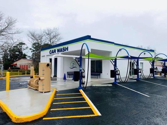 Our new wash is now open - Out state of the art express wash is now open and is the only one on Amelia Island. We are locally and family owned and look forward to serving you. Our new wash is now open - Out state of the art express wash is now open and is the only one on Amelia Island. We are locally and family owned and look forward to serving you.