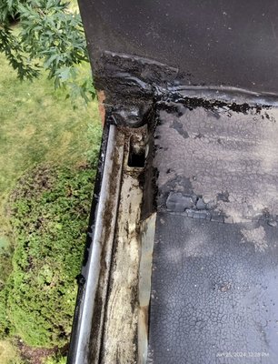 Gutter Cleaning - At Bay Cleaning Services, we specialize in keeping your gutters clean, clear, and fully functional. For this project, our team removed heavy debris, leaves, and dirt buildup that were clogging the gutters and causing water overflow issues. We ensured downspouts were flushed and free-flowing, preventing potential damage to the roof, siding, and foundation.
Regular gutter maintenance not only improves water drainage but also protects the home from costly repairs due to water damage, leaks, and pest infestations. With our professional equipment and attention to detail, we leave every system clean and ready for any season.
Our customer was relieved to see their gutters restored to excellent condition and can now enjoy peace of mind knowing their home is protected. Gutter Cleaning - At Bay Cleaning Services, we specialize in keeping your gutters clean, clear, and fully functional. For this project, our team removed heavy debris, leaves, and dirt buildup that were clogging the gutters and causing water overflow issues. We ensured downspouts were flushed and free-flowing, preventing potential damage to the roof, siding, and foundation.
Regular gutter maintenance not only improves water drainage but also protects the home from costly repairs due to water damage, leaks, and pest infestations. With our professional equipment and attention to detail, we leave every system clean and ready for any season.
Our customer was relieved to see their gutters restored to excellent condition and can now enjoy peace of mind knowing their home is protected.