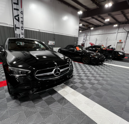CERAMIC COATING I: CRYSTAL SERUM LIGHT - rystal Serum Light offers 80% of professional Serum Ultra’s performance.

When it comes to adding gloss, resisting swirls, contaminant and dirt repellency, Gtechniq Crystal Serum Ultra and Serum Light are the pinnacle in paint protection.

Durability: Up to 5 years*