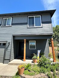 Siding and window replacement 2023 - This exterior remodel includes window replacement, Hardie fiber cement window installation and paint. Beautiful results Siding and window replacement 2023 - This exterior remodel includes window replacement, Hardie fiber cement window installation and paint. Beautiful results