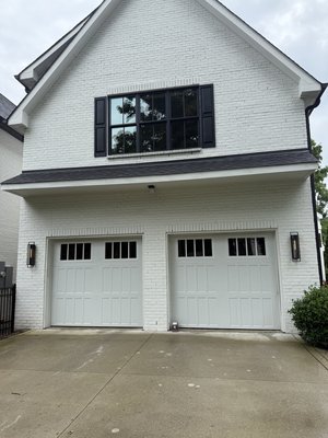 Window Cleaning - Screen and window cleaning, with spotless windows. Window Cleaning - Screen and window cleaning, with spotless windows.