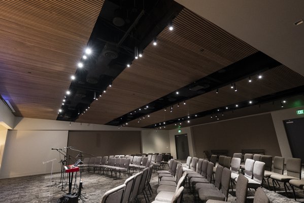 Magfinity Track System Lighting Design for Conference Hall - The Project
The Houston conference center in Texas recently had this lighting project completed in collaboration with Current Lighting Solutions, Centerlight’s partner in Texas. The conference hall consists of two rooms, can be used for various events, and requires a lighting system that could be easily adjusted to meet the needs of different events, from concerts and stage performances to conferences and banquets.
‍
Our company recommended using Magfinity, Centerlight’s flexible magnetic track and luminaires for the project. These luminaires offered a high color rendering index (CRI) and were chosen because they provide superior color reproduction, are easy to install and adjust, and are high quality. The flexibility of Magfinity is excellent for this environment, allowing the clients to change the fixtures anytime to produce different work environments. The high CRI of the luminaires is crucial for accurately reproducing colors in the background, making them ideal for events that require precise and high-quality lighting.

The lighting project exemplifies the potential of innovative design and high-quality materials to create exceptional lighting installations. Using European design and top-notch materials ensures that the lighting system will be long-lasting and provide consistently high-quality lighting.
