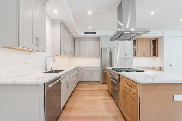 New Build Home - This is a new build home! We did the cabinets in the whole house.-the kitchen, powder room, 2 bathrooms upstairs and laundry area cabinets.