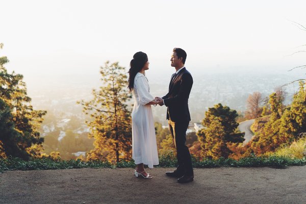 Elopement Photography - Capture the beauty of your intimate love story with our elopement photography services. I will help you create a personalized and unforgettable experience, capturing every moment of your special day. Let's document your love story with stunning photos that you will cherish for a lifetime.
