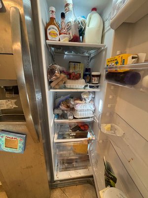 Fridge - A clean fridge = fresh food and peace of mind! Fridge - A clean fridge = fresh food and peace of mind!