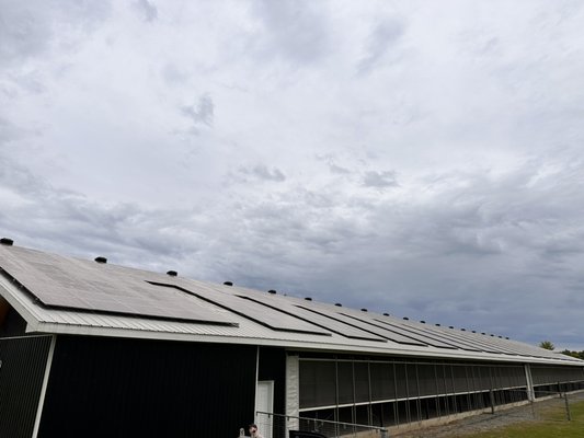 400 Panel Farm Project - This project was amazing and successful experience.
400 Panels now generate power for farmer for next lifetime period.