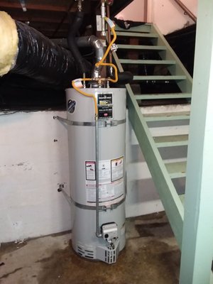 50 Gallon Water Heater Replacement In Palo Alto - Here we found a leaking tank.
We installed a standard 50 gallon Bradford White water heater in the basement with a watts 210 temperature valve.