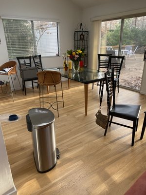 Office cleaning - This house required deep cleaning and organizing.