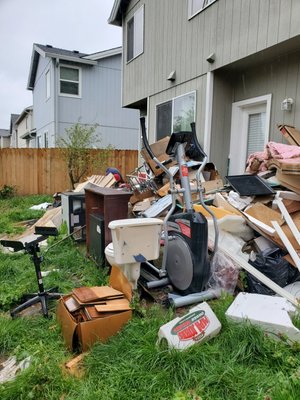 Home remodeling clean up - Contractors left debris from bathroom remodeling Job in client's backyard. Sheet rock, tiles, tub, sink and miscellaneous items removed and Home remodeling clean up - Contractors left debris from bathroom remodeling Job in client's backyard. Sheet rock, tiles, tub, sink and miscellaneous items removed and