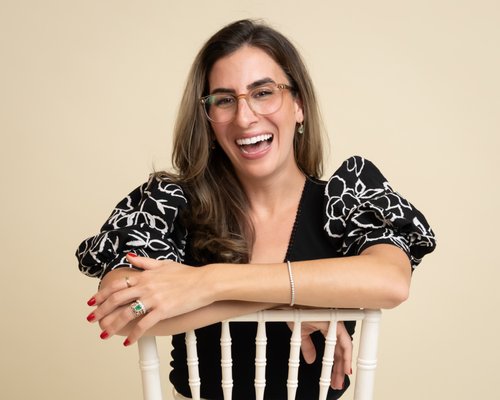 Workshops - My one-month workshops are short, focused containers that help men and women take charge of their lives, gain clarity on their goals, and develop the tools to thrive—both at work and beyond.
✨ Now registering for Renew + Release
Have you had an insane year?
It’s been hard. It’s been overwhelming.
Half of what you lived through felt straight-up unfair.
But you’ve been doing everything right. You're in therapy, you've been journaling, you listened to the podcasts, and you read the books, but somehow, you still feel like you’re dragging a bag of invisible bricks behind you.
You’ve been growing, learning, healing…but it’s been a lot.
And now, as the year ends, there’s a mix of gratitude and exhaustion.
You want to feel proud, but you can't quiet the inner dialogue that's ruminating about what you should have done, or what could have been.
If this is you, I hope you'll allow me to lead you in capturing the full story of your year, not just the highlight reel. Workshops - My one-month workshops are short, focused containers that help men and women take charge of their lives, gain clarity on their goals, and develop the tools to thrive—both at work and beyond.
✨ Now registering for Renew + Release
Have you had an insane year?
It’s been hard. It’s been overwhelming.
Half of what you lived through felt straight-up unfair.
But you’ve been doing everything right. You're in therapy, you've been journaling, you listened to the podcasts, and you read the books, but somehow, you still feel like you’re dragging a bag of invisible bricks behind you.
You’ve been growing, learning, healing…but it’s been a lot.
And now, as the year ends, there’s a mix of gratitude and exhaustion.
You want to feel proud, but you can't quiet the inner dialogue that's ruminating about what you should have done, or what could have been.
If this is you, I hope you'll allow me to lead you in capturing the full story of your year, not just the highlight reel.