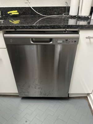 Frigidaire Dishwasher – Model GDF650SSRSS - This Frigidaire dishwasher had a faulty door latch that prevented it from starting a cycle. Our technician diagnosed the issue, removed the damaged door lock assembly, and installed a new one. The appliance is now running properly and ready for use! Frigidaire Dishwasher – Model GDF650SSRSS - This Frigidaire dishwasher had a faulty door latch that prevented it from starting a cycle. Our technician diagnosed the issue, removed the damaged door lock assembly, and installed a new one. The appliance is now running properly and ready for use!