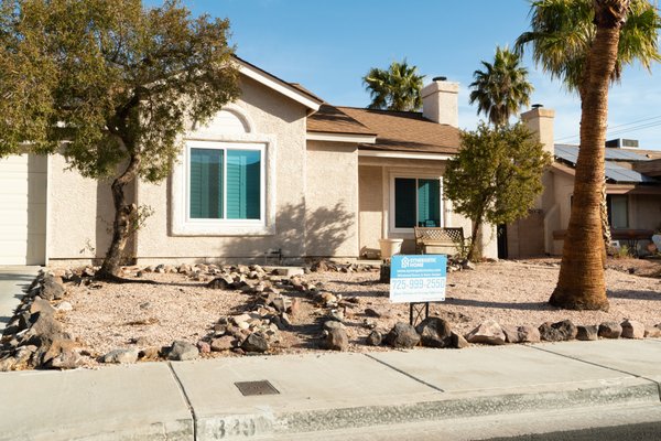 Henderson Replacement - The windows were outdated and not keeping heat inside the house in the winter, we switched out for energy efficient glass and now the owner says they can keep the heat down in the winter.