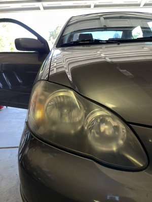 Basic Headlight Restoration - This vehicle headlight was never protected from UV Rays therefore it faded quite a bit. We did a one step correction on the headlight and applied a 6 month sealant to protect from fading again.