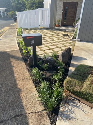 Landscape Front Yard - Remodel there front yard and back yard beautification.