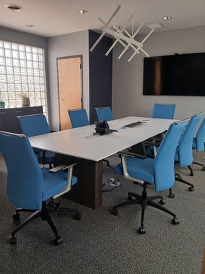 Spotless and Ready for Business! Office Cleaning Fairfield, OH - At Clean Crew, we understand that a clean office sets the tone for productivity and professionalism. Just like this sleek, modern conference room, we ensure every surface is spotless — from polished tables and sanitized high-touch areas to vacuumed carpets and gleaming glass. Whether it’s a weekly clean or a special deep cleaning, we leave your workspace looking its best. Spotless and Ready for Business! Office Cleaning Fairfield, OH - At Clean Crew, we understand that a clean office sets the tone for productivity and professionalism. Just like this sleek, modern conference room, we ensure every surface is spotless — from polished tables and sanitized high-touch areas to vacuumed carpets and gleaming glass. Whether it’s a weekly clean or a special deep cleaning, we leave your workspace looking its best.